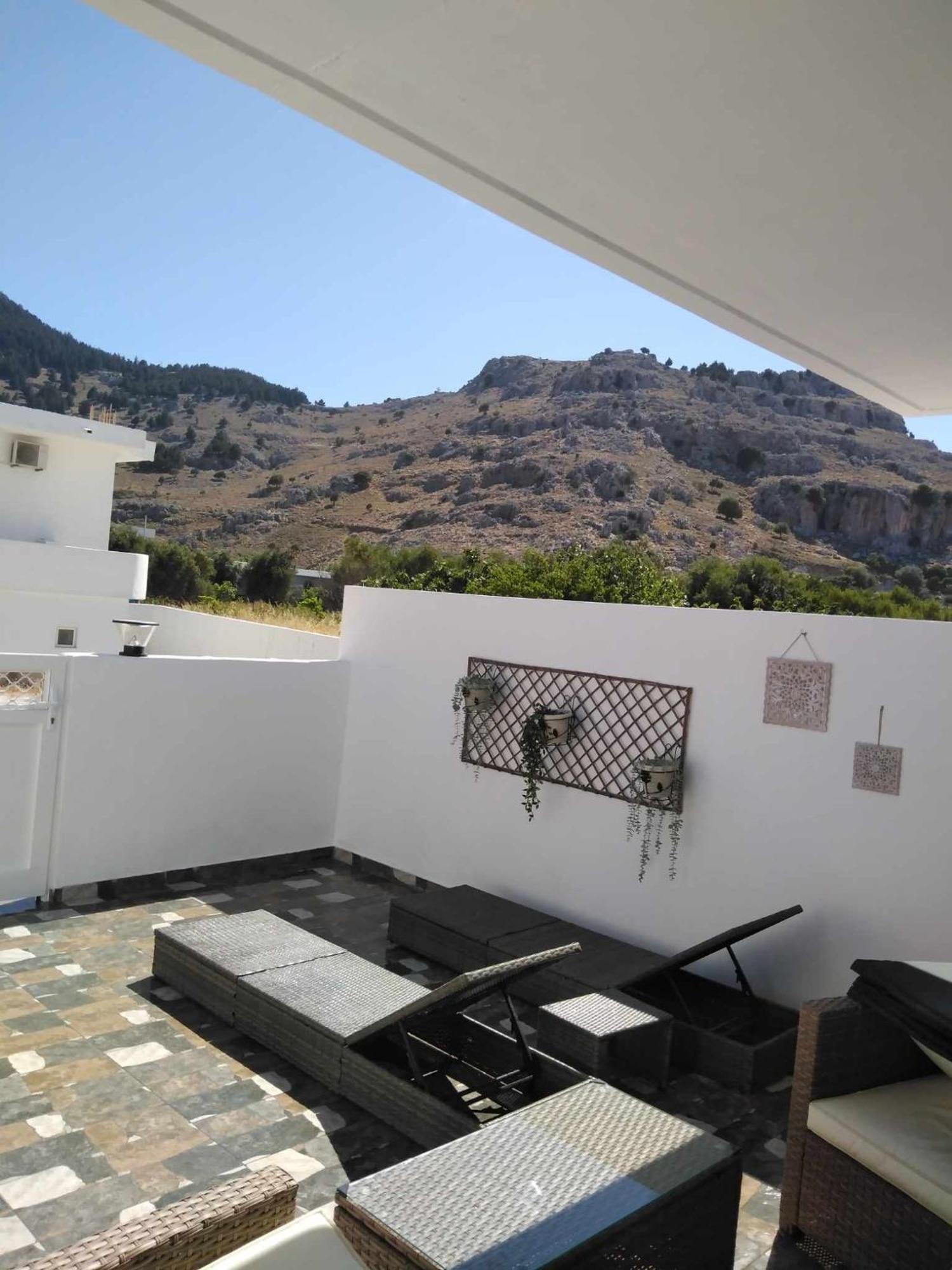 Stergios With Private Jacuzzi Apartment
