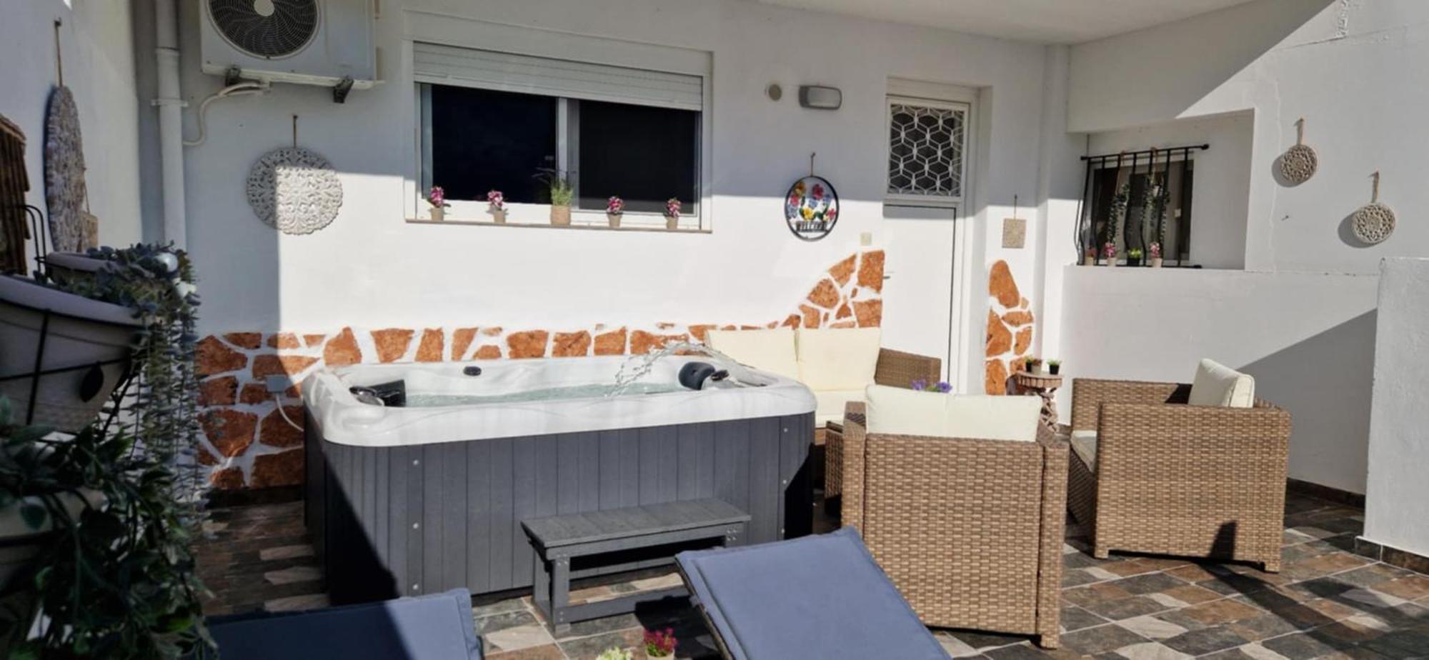 Stergios With Private Jacuzzi Appartamento *